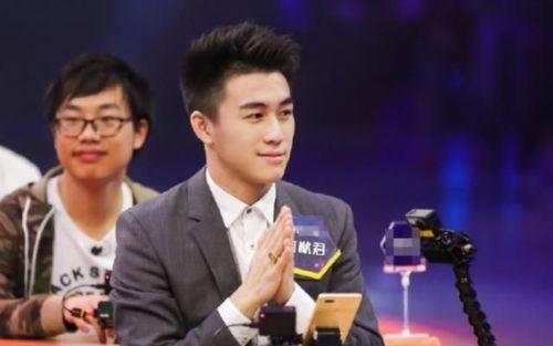 何猷君视频,豪门背后的真实生活