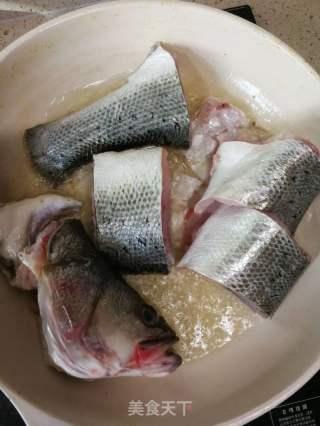 鲈鱼的做法视频,视频详解美味家常做法