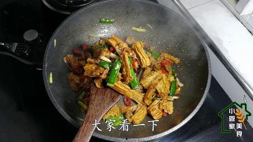 炒腐竹视频,炒腐竹的简单做法与技巧解析