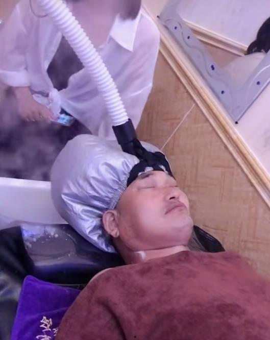 做头疗视频,视频教你轻松在家做头疗，告别头发困扰