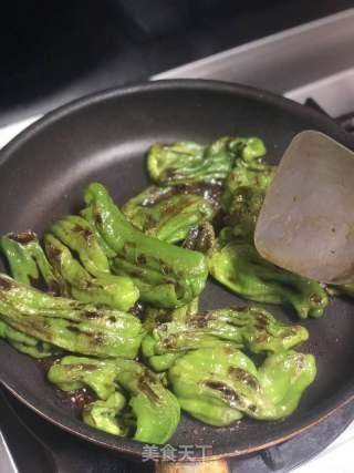 虎皮青椒的做法视频,家常快手菜，色香味俱全的烹饪教程
