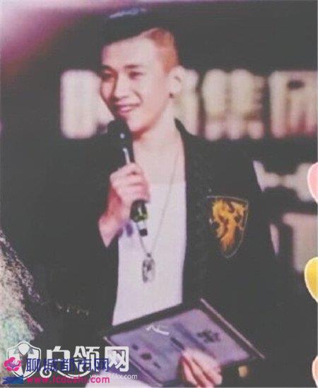 天佑视频,揭秘网络红人的崛起之路