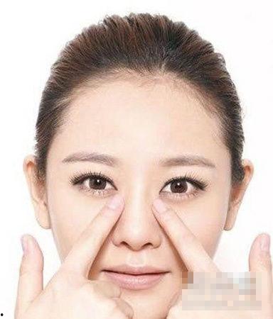 脸部按摩手法视频,轻松掌握面部美容按摩技巧