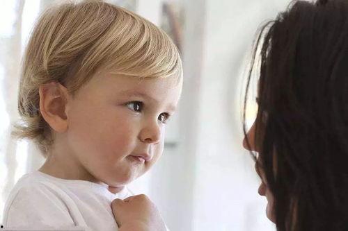 宝宝叫妈妈视频,温馨“妈妈”叫唤瞬间