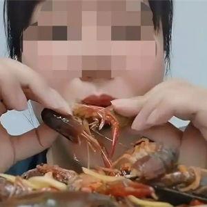 吃虾视频,一场视觉与味蕾的盛宴——揭秘网红吃虾视频的魅力