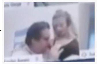 接吻揉胸视频,揭秘接吻揉胸视频背后的情感纠葛