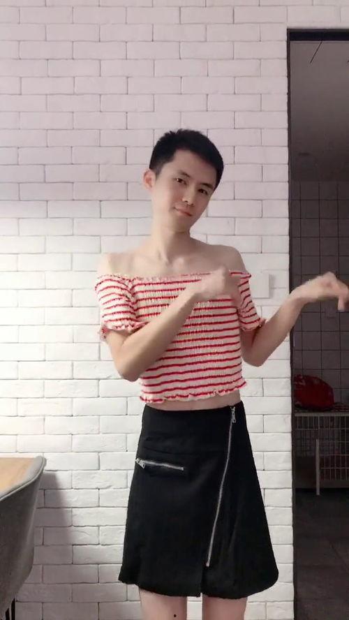 男穿女装视频