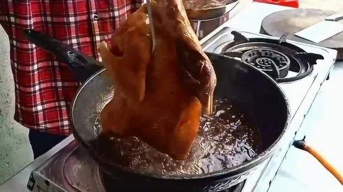 烧鸡制作视频,色泽诱人，香气扑鼻，轻松学会！
